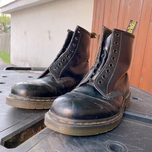 Doc Martens 1460 Smooth Men’s Size 10